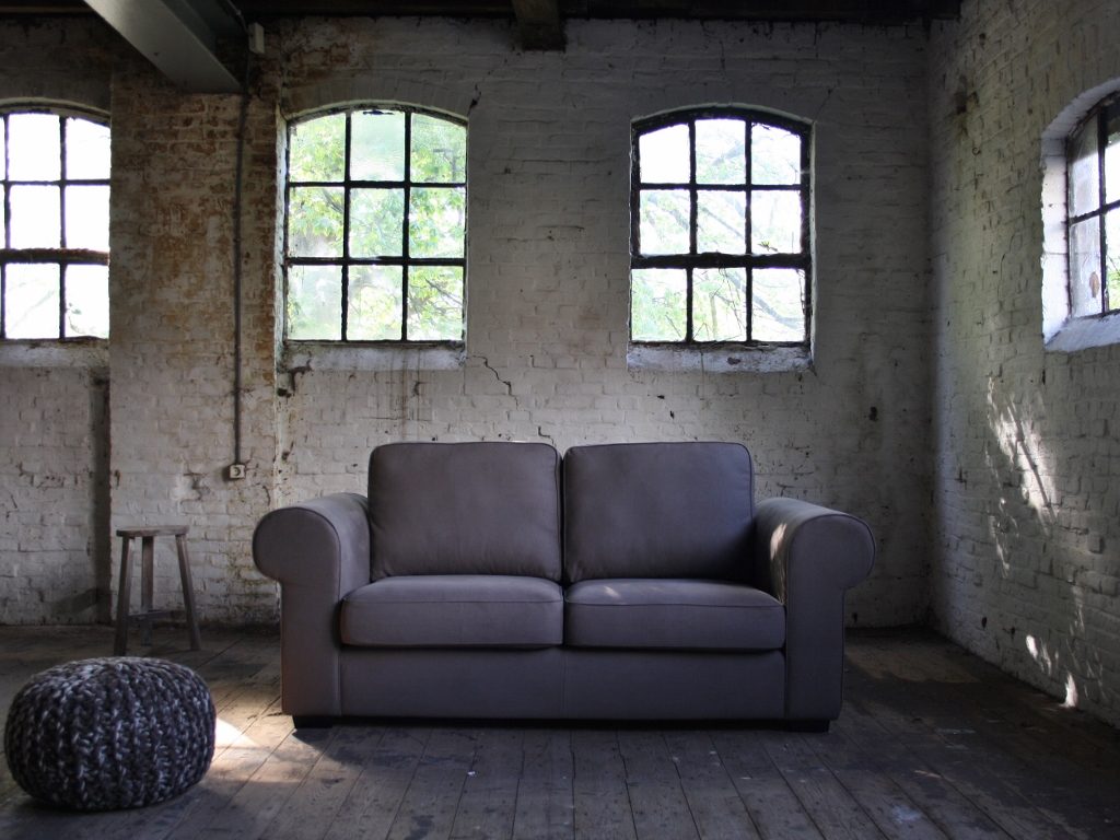 Room108 2-Sitzer ländliches Leinensofa Clarisse