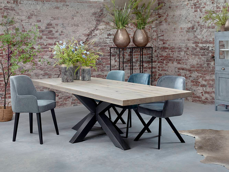 Eetkamertafel BIG recht, metalen spider-poot (6 cm dik)