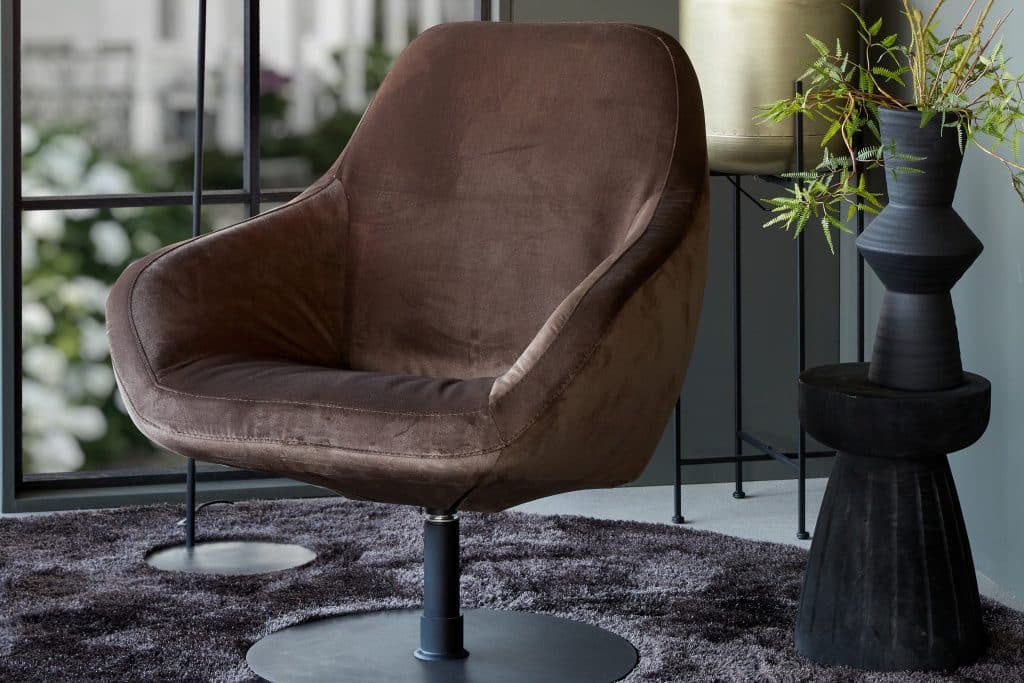 Drehsessel Sam mit rundem Bein