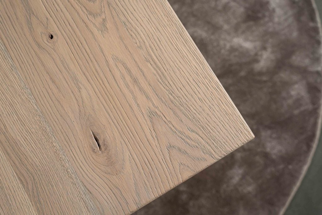 Il piano del tavolo rettangolare Granville in Stone di Room108