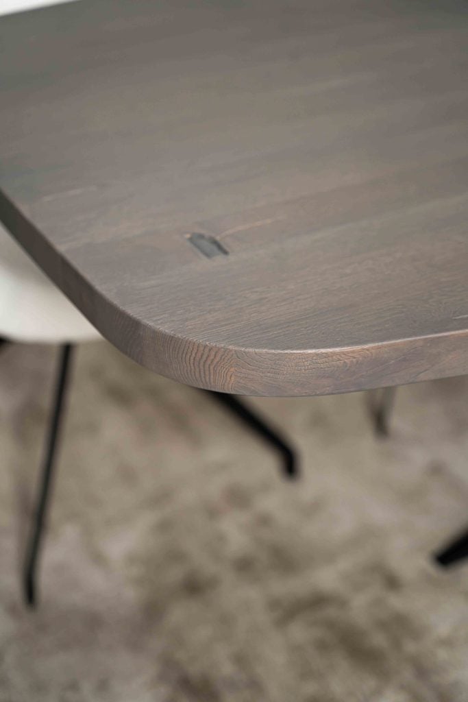 Tavolo da pranzo ovale danese Montpellier di Room108.