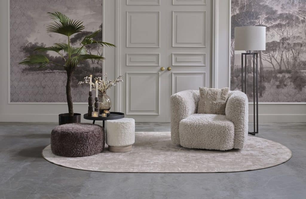 كرسي دوار من القماش الناعم دودل