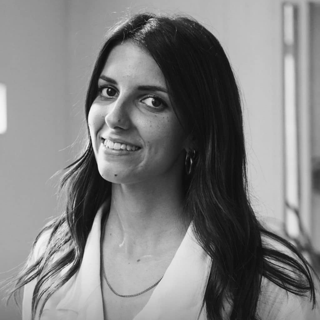 Portrait of a helpful store team member