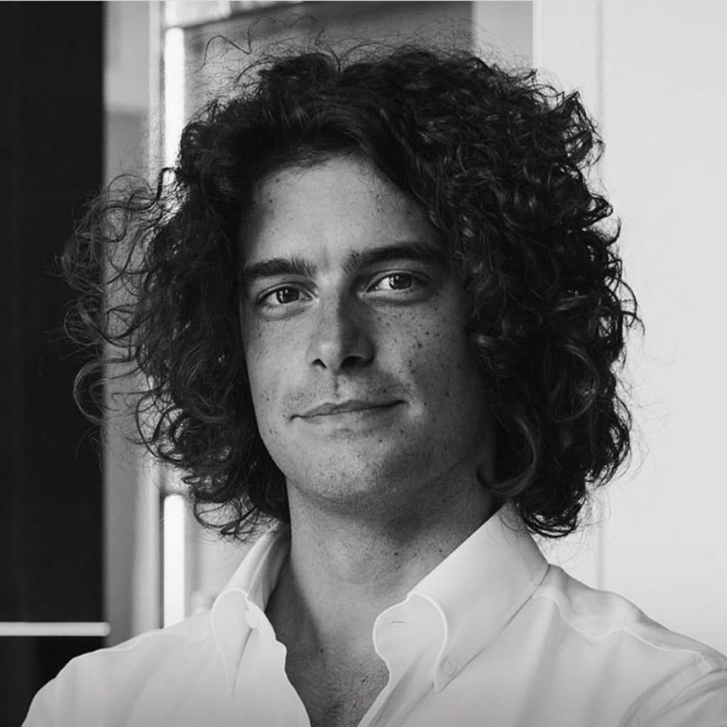 Portrait of a helpful store team member