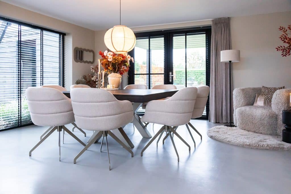 BINNENKIJKEN IN DE CHIQUE WONING VAN MARIËLLE