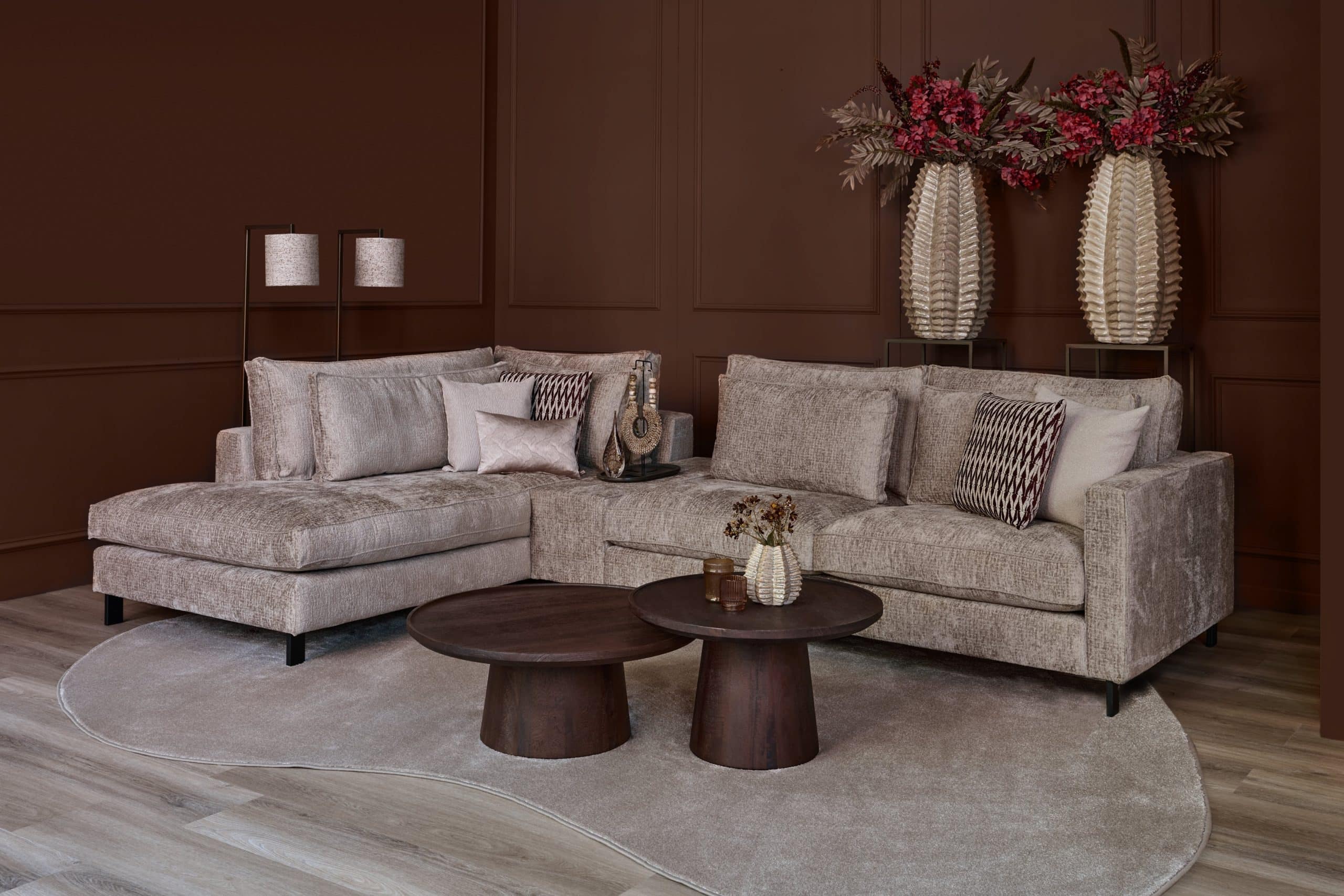 Compacte hoekbank in een gemiddelde prijsklasse, stel zelf samen.